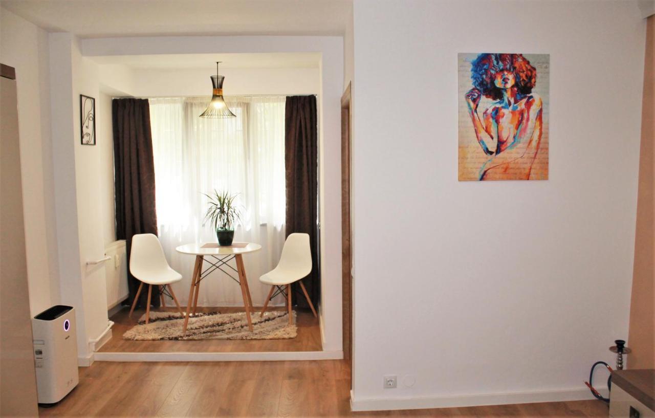 Studio Dristor - Foarte Curat Si Frumos Bukarest Exterior foto
